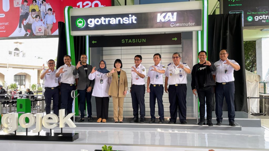Gojek Go Transit