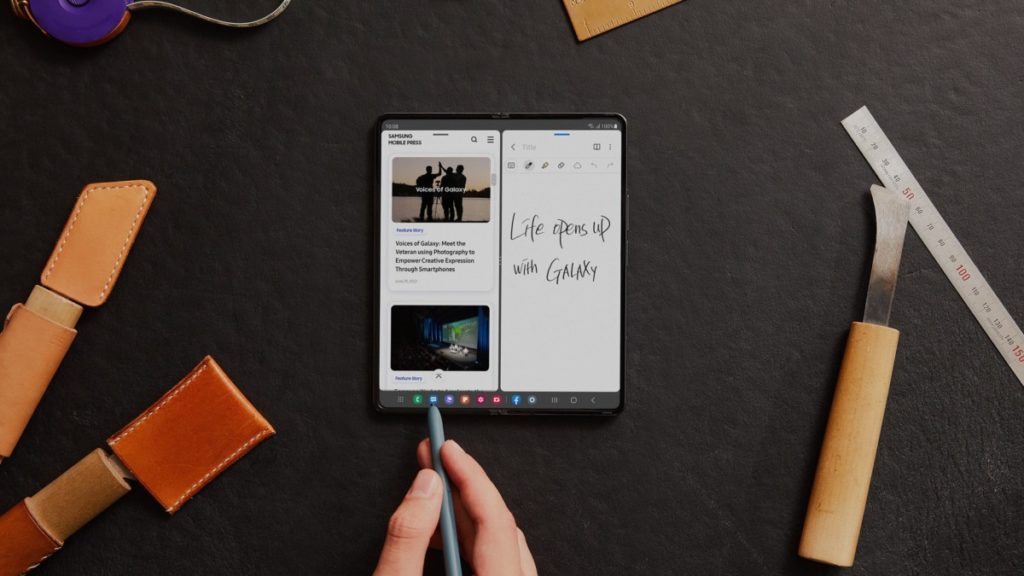 Samsung Galaxy Z Lipat4 5G - 001